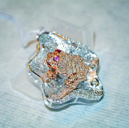 KX115518K彩金荷叶金蟾挂件5900 M.jpg