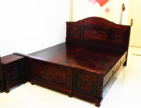 RF0458_大红酸枝雕花“富贵平安”六尺大床 80000 S.jpg