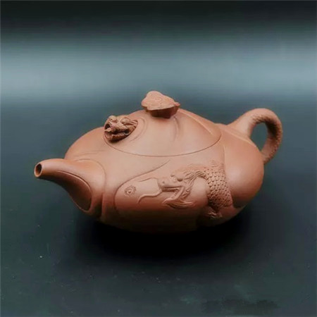 QT2701 朱亚卫制“鱼化龙”原矿清水泥紫砂壶3500 附收藏证书 附盒.jpg