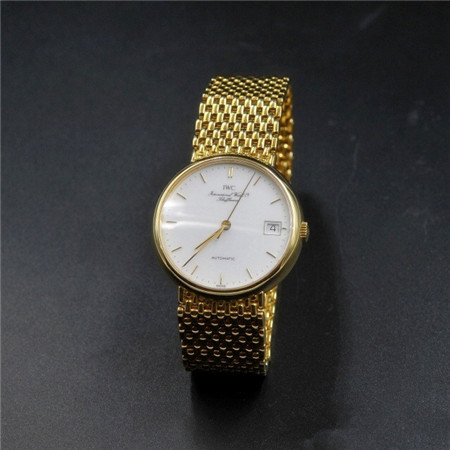 SW2456-CYS 万国三针单日历全自动男表57000 18K黄金表壳 表带 瓷白色表面 金色条字 柏涛菲诺系列 附证书连盒.jpg