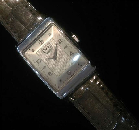 SW2642-CYS_140ȫ88ֻеƸʽ͸Ů(59ֻ)52000 18K׽ ɫ氢 ֻоаΪȫֹ̽ ֤.jpg