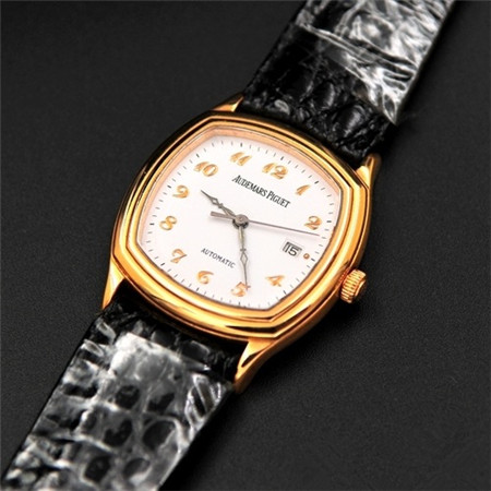 SWA0501 AP 爱彼 18K金壳金扣 三针单日历全自动机械表58000 80032 皮带.jpg