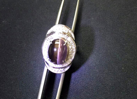 KX3877-JJ_1 Pt900矽线石猫眼钻戒10000总重15.4g C7.61ct D1.28ct 附证:2015I1274707411 .jpg